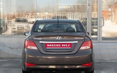 Hyundai Solaris II рестайлинг, 2015 год, 1 150 000 рублей, 6 фотография