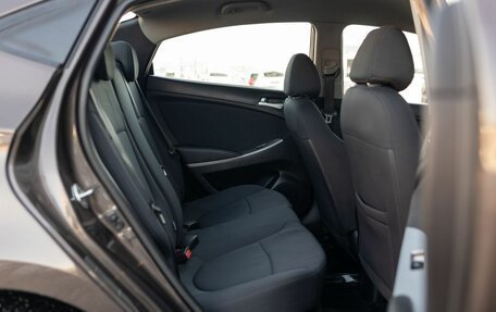 Hyundai Solaris II рестайлинг, 2015 год, 1 150 000 рублей, 19 фотография