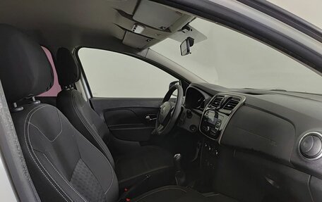 Renault Logan II, 2017 год, 530 000 рублей, 13 фотография