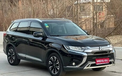 Mitsubishi Outlander III рестайлинг 3, 2022 год, 1 760 000 рублей, 1 фотография