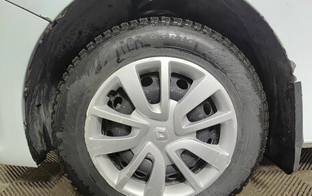 Renault Logan II, 2017 год, 530 000 рублей, 22 фотография