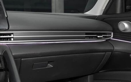 Hyundai Elantra, 2023 год, 1 275 000 рублей, 16 фотография