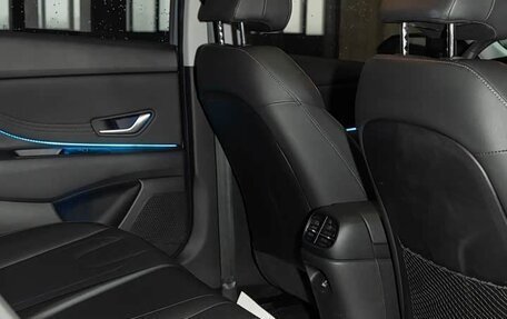 Hyundai Elantra, 2023 год, 1 275 000 рублей, 19 фотография