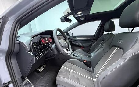 Volkswagen Golf VIII, 2023 год, 1 593 000 рублей, 9 фотография