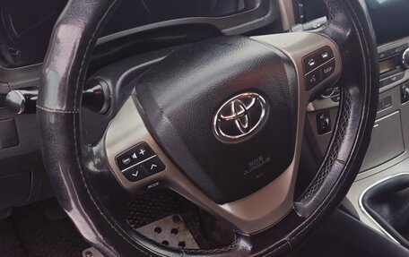 Toyota Avensis III рестайлинг, 2011 год, 950 000 рублей, 6 фотография