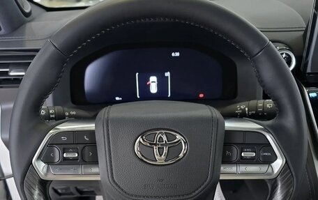 Toyota Land Cruiser, 2026 год, 15 950 000 рублей, 9 фотография