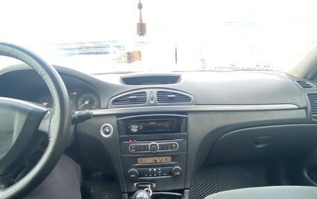 Renault Laguna II, 2006 год, 400 000 рублей, 7 фотография