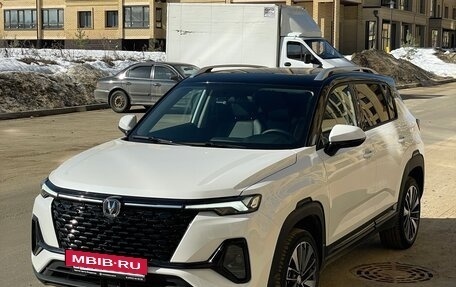 Changan CS35 Plus, 2024 год, 2 300 000 рублей, 3 фотография