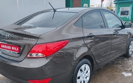 Hyundai Solaris II рестайлинг, 2015 год, 798 000 рублей, 3 фотография