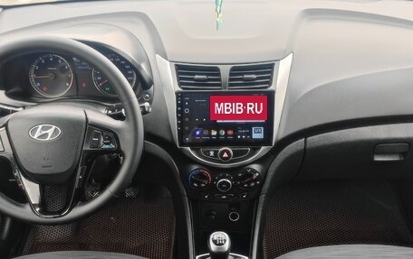 Hyundai Solaris II рестайлинг, 2015 год, 798 000 рублей, 9 фотография