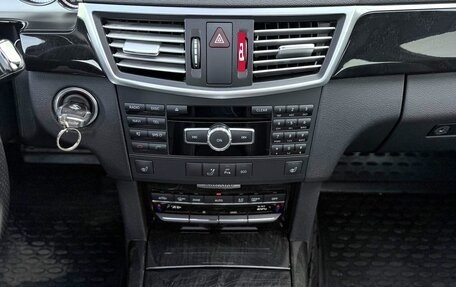 Mercedes-Benz E-Класс, 2012 год, 1 850 000 рублей, 26 фотография