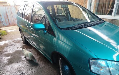 Nissan Prairie III, 2000 год, 420 000 рублей, 2 фотография