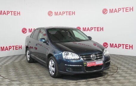Volkswagen Jetta VI, 2008 год, 528 000 рублей, 3 фотография
