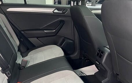 Volkswagen T-Roc I, 2022 год, 1 652 000 рублей, 19 фотография