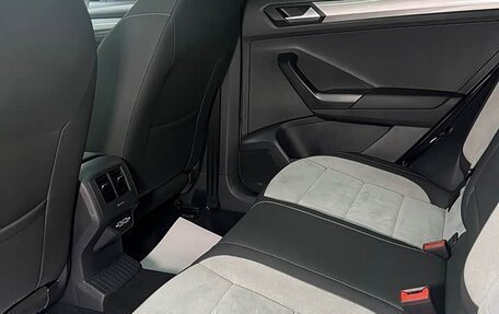 Volkswagen T-Roc I, 2022 год, 1 652 000 рублей, 18 фотография