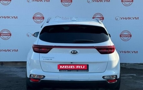 KIA Sportage IV рестайлинг, 2020 год, 2 379 000 рублей, 4 фотография
