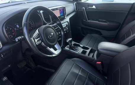 KIA Sportage IV рестайлинг, 2020 год, 2 379 000 рублей, 30 фотография