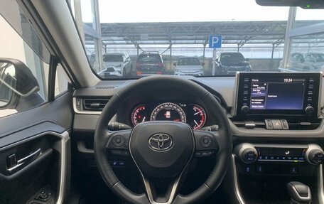 Toyota RAV4, 2020 год, 3 600 000 рублей, 15 фотография