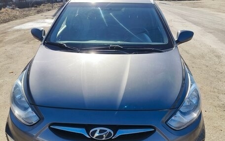 Hyundai Solaris II рестайлинг, 2011 год, 750 000 рублей, 1 фотография