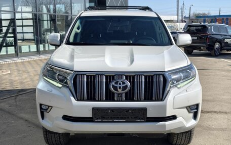 Toyota Land Cruiser Prado 150 рестайлинг 2, 2020 год, 5 885 000 рублей, 2 фотография