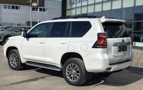 Toyota Land Cruiser Prado 150 рестайлинг 2, 2020 год, 5 885 000 рублей, 4 фотография