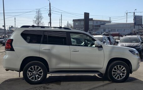 Toyota Land Cruiser Prado 150 рестайлинг 2, 2020 год, 5 885 000 рублей, 7 фотография