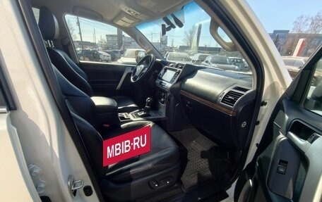 Toyota Land Cruiser Prado 150 рестайлинг 2, 2020 год, 5 885 000 рублей, 9 фотография