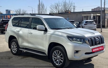 Toyota Land Cruiser Prado 150 рестайлинг 2, 2020 год, 5 885 000 рублей, 3 фотография