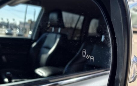 Toyota Land Cruiser Prado 150 рестайлинг 2, 2020 год, 5 885 000 рублей, 13 фотография