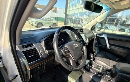 Toyota Land Cruiser Prado 150 рестайлинг 2, 2020 год, 5 885 000 рублей, 16 фотография