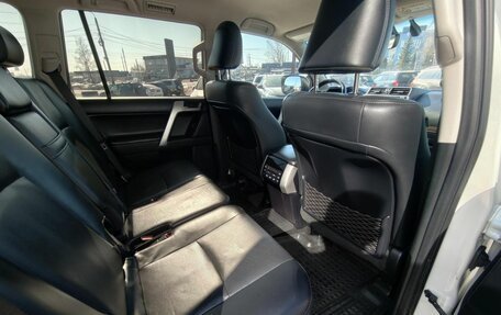 Toyota Land Cruiser Prado 150 рестайлинг 2, 2020 год, 5 885 000 рублей, 10 фотография