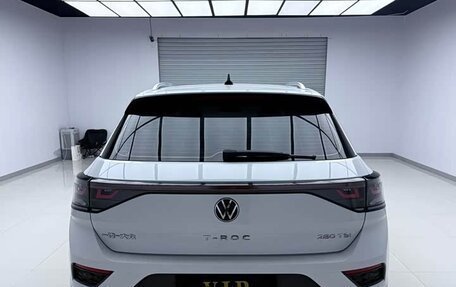 Volkswagen T-Roc I, 2023 год, 1 470 000 рублей, 4 фотография