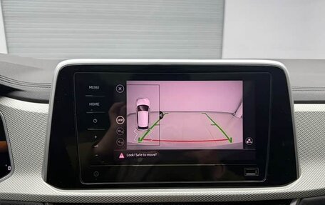 Volkswagen T-Roc I, 2023 год, 1 470 000 рублей, 17 фотография