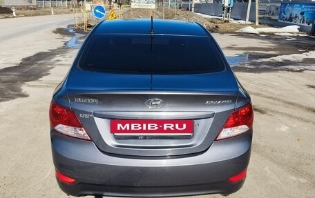 Hyundai Solaris II рестайлинг, 2011 год, 750 000 рублей, 2 фотография