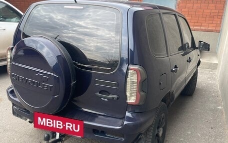 Chevrolet Niva I рестайлинг, 2005 год, 320 000 рублей, 3 фотография