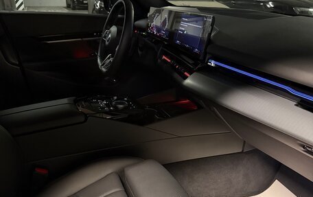 BMW 5 серия, 2024 год, 6 990 000 рублей, 12 фотография