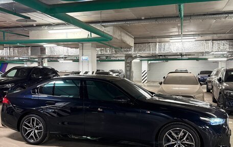 BMW 5 серия, 2024 год, 6 990 000 рублей, 3 фотография