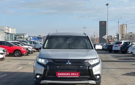 Mitsubishi Outlander III рестайлинг 3, 2018 год, 2 239 000 рублей, 3 фотография