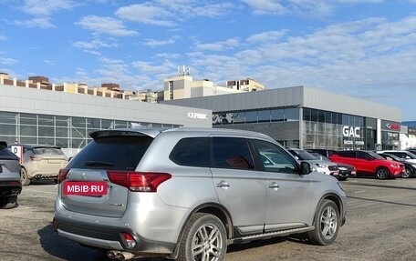 Mitsubishi Outlander III рестайлинг 3, 2018 год, 2 239 000 рублей, 4 фотография