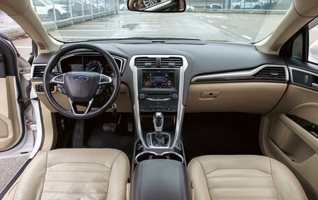 Ford Fusion (North America) II, 2014 год, 955 000 рублей, 16 фотография