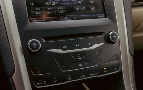 Ford Fusion (North America) II, 2014 год, 955 000 рублей, 15 фотография