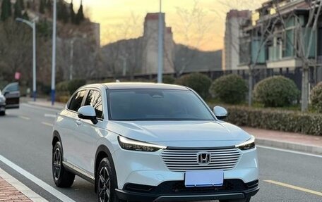 Honda Vezel, 2023 год, 1 650 000 рублей, 3 фотография