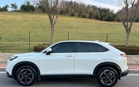 Honda Vezel, 2023 год, 1 650 000 рублей, 7 фотография