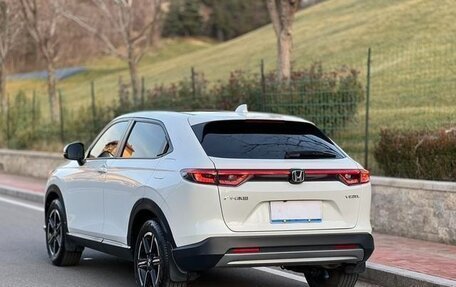 Honda Vezel, 2023 год, 1 650 000 рублей, 6 фотография