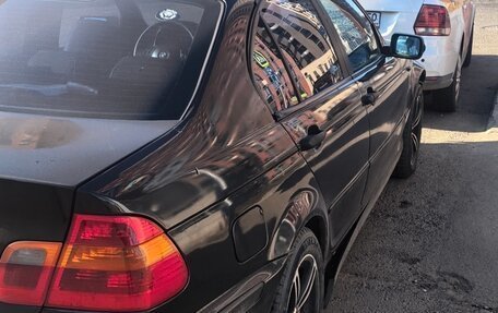 BMW 3 серия, 2004 год, 300 000 рублей, 1 фотография