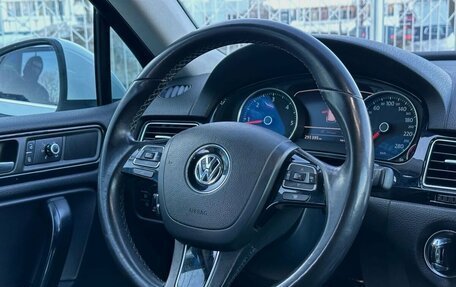 Volkswagen Touareg III, 2012 год, 1 899 000 рублей, 14 фотография