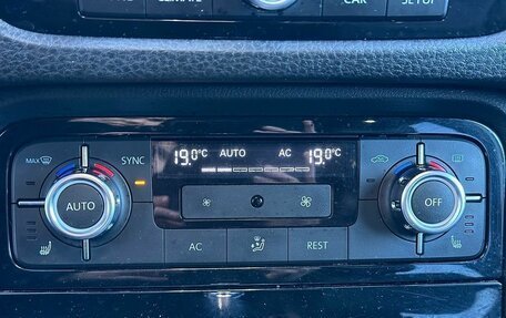 Volkswagen Touareg III, 2012 год, 1 899 000 рублей, 23 фотография