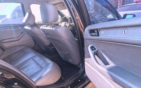 BMW 3 серия, 2004 год, 300 000 рублей, 10 фотография