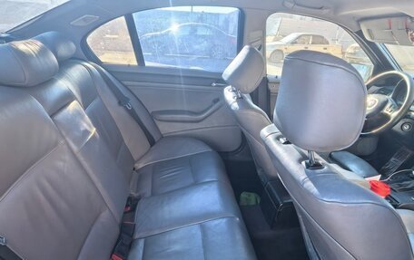 BMW 3 серия, 2004 год, 300 000 рублей, 11 фотография