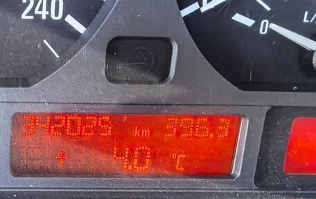 BMW 3 серия, 2004 год, 300 000 рублей, 18 фотография